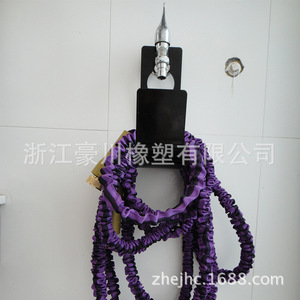Soporte de manguera de plástico negro para lavado de autos con diseño de orificio para llave, disponible en varios tamaños - Product Image 3