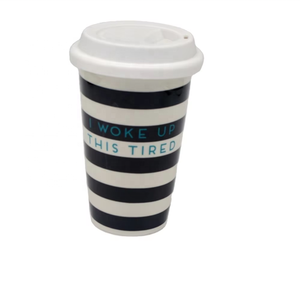 Tasse de voyage classique en céramique rouge élégante avec un design minimaliste, idéale pour le café ou le thé <span class=keywords><strong>sur</strong></span> <span class=keywords><strong>la</strong></span> <span class=keywords><strong>route</strong></span>, ajoute de l'élégance à votre voyage - Product Image 4