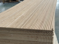 Placage de bois de chêne blanc naturel super flexible, panneau tambour, panneau mural en MDF pliable pour la décoration de meubles, de portes et de murs intérieurs
