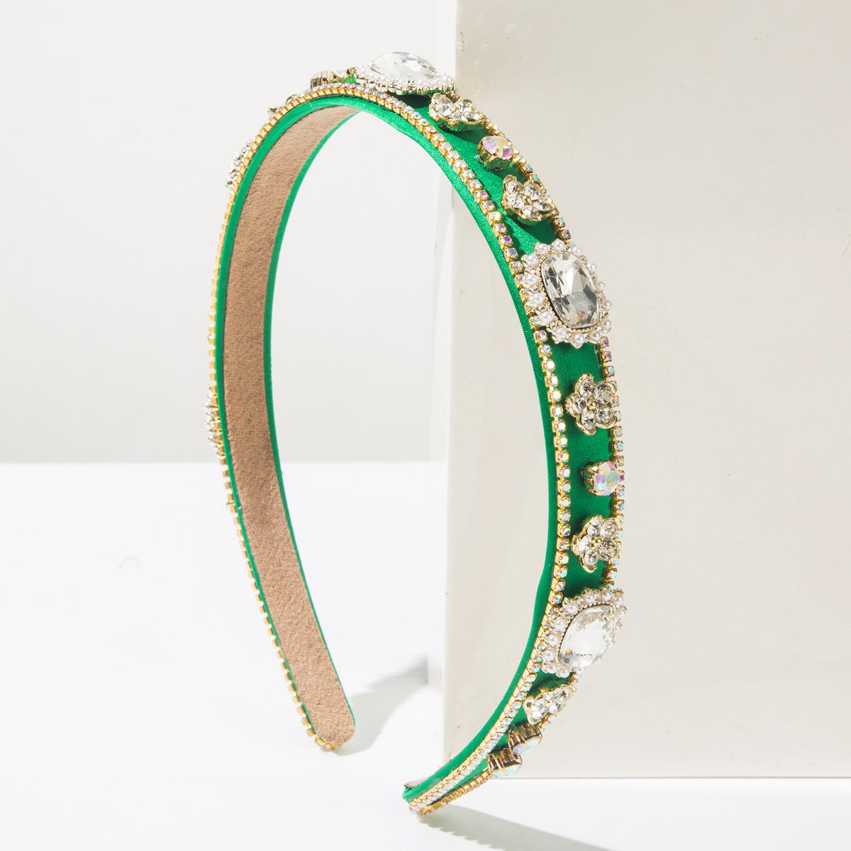 สีเขียว