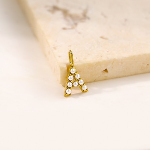 Colgante de Perla con Inicial |   Colgante de Letra del Alfabeto en Acero Inoxidable Chapado en Oro PVD de 18K para la Creación de Joyas |   Impermeable e Hipoalergénico - Product Image 6