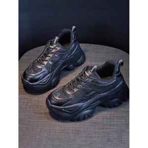 Scarpe Atletiche Leggere da Donna Nere con Tacco a Zeppa Design Comodo e Traspirante Suola Antiscivolo alla Moda per Camminare - Product Image 2