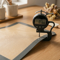 Tapis de cuisson en silicone personnalisé de 0,77 mm, réutilisable, antiadhésif, tapis de cuisson pour pâtisserie, tapis de cuisson en silicone personnalisé pour macarons, en fibre de verre