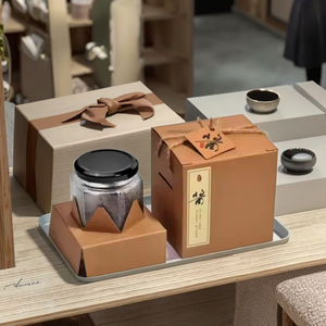 Regalo di Capodanno Cioccolato Guylian Golden Lotus Shell Importato dalla Belgia Confezione Regalo Sandwich alla Nocciola - Product Image 2