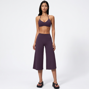 Ensemble de yoga dos nu à col en V profond, pantalon taille haute à jambes larges longueur mollet, en Spandex et Polyester, sans couture, 2 pièces - Product Image 1