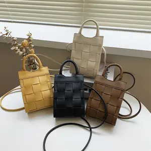 New Korea Style Woven Purses 2022 Girls Hot Sell Small Design Hand Bags Young Woman Cute Small Handbags
