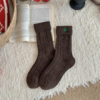 Chaussettes de Noël en laine pour l'automne et l'hiver, chaussettes en laine à pois brodées en polaire pour femmes, chaussettes mi-mollet épaisses et chaudes en relief