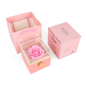 Nueva rotación Rose Jewelry Gift Box Día <span class=keywords><strong>de</strong></span> San Valentín <span class=keywords><strong>Matrimonio</strong></span> Acrílico Anillo Cajas Collar Almacenamiento Rose Jewelry Display Box - Product Image 6