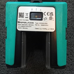 Lecteur de codes-barres Pepperl Fuchs WCS3B-LS221H vert, lecteur fixe industriel - Product Image 1