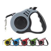 Laisse rétractable pour chien avec poignée ergonomique, commande à un bouton, crochet pivotant, laisse de promenade portable pour une utilisation quotidienne en extérieur