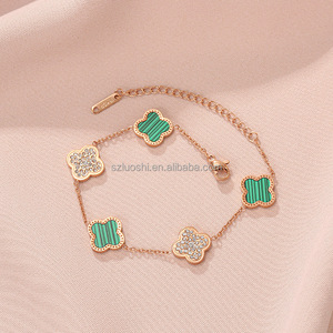 <span class=keywords><strong>2025</strong></span> kualitas tinggi mode beruntung hitam putih gelang semanggi desainer merek mewah perhiasan 18k berlapis emas empat daun gelang semanggi - Product Image 3