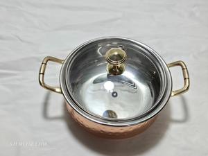 Cacerola india de acero inoxidable duradero con efecto martillado, interior antiadherente, asa de acero inoxidable y tapa de vidrio para alimentos y sopas. Nueva. - Product Image 5