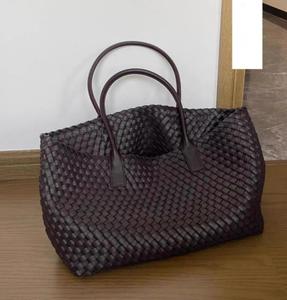 2025 Dongguan usine dame grand sac fourre-tout PU sac à main achats en ligne, nouvelle mode vintage femme quotidien décontracté en cuir sac à main oem - Product Image 1