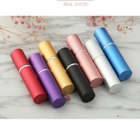 Vente en gros Coloré Personnalisé 5ml 10ml Vaporisateur d'huile de luxe Vaporisateur de parfum Atomiseur en aluminium avec boîte-cadeau