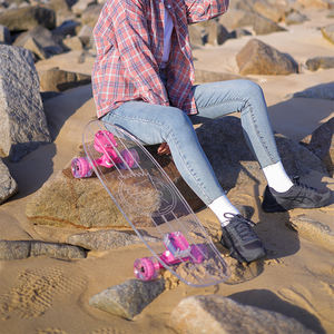 Nuovo Logo personalizzato creativo <span class=keywords><strong>skateboard</strong></span> piattaforma portatile acrilico trasparente <span class=keywords><strong>skateboard</strong></span> - Product Image 2