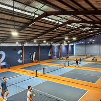 Structure en acier pour arène de pickleball intérieure, système de toiture anti-condensation, certifié CE, fabriqué en usine