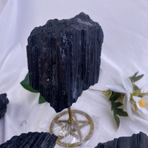 Piedra de Turmalina Negra Natural Grande, Mineral de Cristal en Bruto para Sanación - Product Image 4