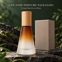 Flacons vaporisateurs de parfum en verre dépoli transparent et dégradé marron de 15 ml avec bouchons en bois clair et foncé pour l'emballage de parfums de voyage