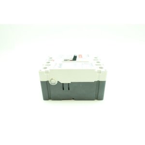 Disjoncteur à boîtier moulé Eaton HFD3070 70A 3P, thermique-magnétique, 600V AC, montage enfichable - Product Image 3