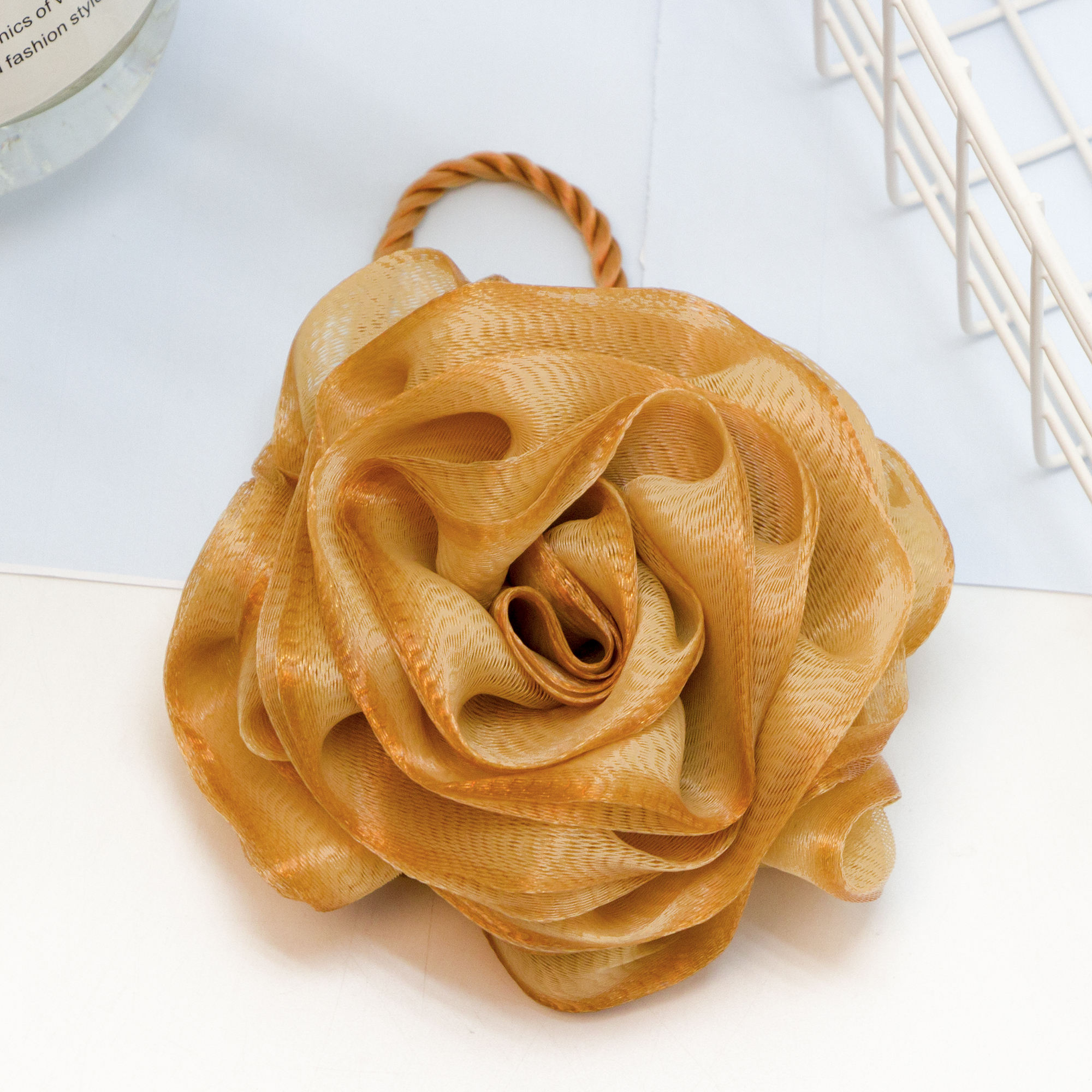 สีเหลือง