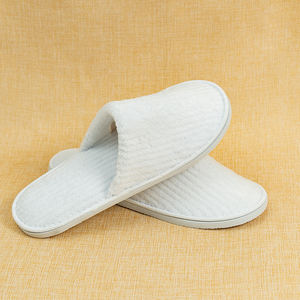 Individuelles Logo Einweg Hotelpantoffeln Weich Plüsch Verdickt Personalisierte Gäste Marken <span class=keywords><strong>Spa</strong></span> Reise Fußbekleidung Luxus Komfort - Product Image 3