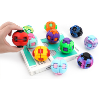 Balle anti-stress imprimée en 3D à pousser et à tourner, un ornement de bureau créatif multicolore pour soulager le stress