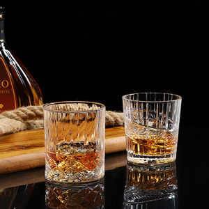 Verres à <span class=keywords><strong>whisky</strong></span> épaissi vintage en vrac, verrerie de bar et de restaurant multifonctionnelle, tasses de spiritueux de vodka créatives. - Product Image 4