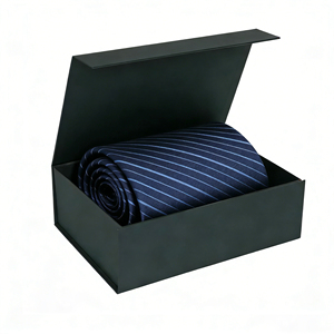 Özel Boyutlu Logolu Geri Dönüştürülebilir Lüks Katlanır Mıknatıslı Siyah Karton Kağıt Kutu (Alışveriş Hediyeleri İçin) - Product Image 6