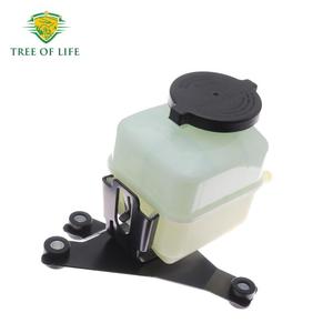 Depósito de líquido de dirección asistida Tree Of Life 44360-60210 con tapa para Toyota Land Cruiser 1998-2008 - Product Image 2
