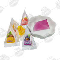 Groothandel Halal Cartoon Gemengde Fruitige Smaak Jelly Pudding Driehoek Konjac Jelly Kinderen Taaie Snoep Bulk Pot Verpakking