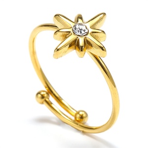 Anillo de Joyería de Alta Gama para Mujer, Minimalista, Chapado en Oro, Acero Inoxidable, con Circonita, Diseño de Estrella - Product Image 1