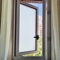 Ventanas Suspendidas de Aluminio de Alta Calidad con Aislamiento Acústico y Térmico, con Herrajes de Seguridad para Entrada Exterior y Baño