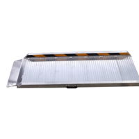 Rampe pliante manuelle de 3M pour camionnette voiture fauteuil roulant moto et capacité de charge 500Kg Rampes et échelles polyvalentes Produit