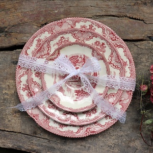 Assiette de Noël en Porcelaine Série Western Red Castle – Assiettes Grandes et Petites, Bols, Plats à Dessert et Assiettes à Gâteau pour l'Exportation - Product Image 6