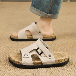 รองเท้าแตะผู้ชายแบบเรียบง่าย รองเท้าแตะผู้ชายยอดนิยม รองเท้าแตะผู้ชายน้ำหนักเบาและราคาไม่แพง รองเท้าแตะแบบสวม - Product Image 3