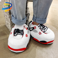 Nouvelles pantoufles-sneakers 2026 pour femmes et hommes – Plusieurs modèles, chaussures d'intérieur douillettes en peluche avec semelle extérieure en TPR – Vente en gros, taille moyenne pour tous