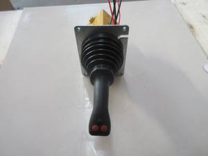12C0233 Kontrol Pilot Valve Xgma Wheel Loader Bagian XG915 XG918 XG955 XG962 XG982 - Product Image 2
