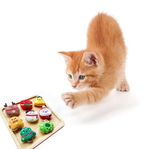 Kerstthema Kat Pluche Kattenkruid Kauwspeelgoed Molaire Bijtbestendig Zelf-Hi Santa Eland Appel Huisdier Knuffel Met Kattenkruid Dierbenodigdheden - Product Image 2