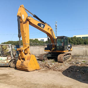 รถขุดดินระบบไฮดรอลิกตีนตะขาบ330D แมวของแท้จากญี่ปุ่น - Product Image 1