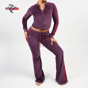 Completo da donna in <span class=keywords><strong>velluto</strong></span> con giacca con cerniera e <span class=keywords><strong>pantaloni</strong></span> <span class=keywords><strong>a</strong></span> gamba dritta, stile vintage, <span class=keywords><strong>a</strong></span> righe, ideale per ragazze alte - Product Image 4