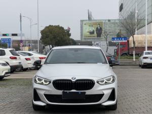 BMW Série 1 d'occasion, modèle 2021, 120i M Sport Shadow Edition, 21 104 milles, 1.5T avec 140 ch, conduite à gauche - Product Image 1