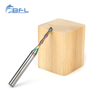 BFL Herramienta de corte por compresión con revestimiento de color de 2 flautas de carburo sólido Molino de extremo de desbaste de carburo para trabajo en madera