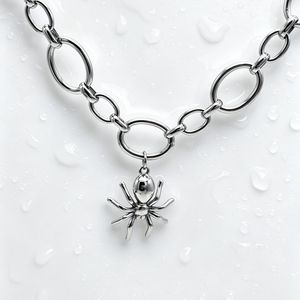 Collar con colgante de araña de acero inoxidable yunique, cadena corta unisex, cadena para clavícula con forma de insecto, acabado pulido - Product Image 2