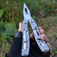 Couteau de poche multi-outils pliable 13-en-1 avec pinces pour le camping, la survie et la randonnée