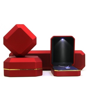 Custom logo Octagonal Rubber Paint Jewelry Box for Bangle with purple <b>LED</b> Light Octagonal <b>Led</b> Light Jewelry Box with Gold Rim - Product Image 6
