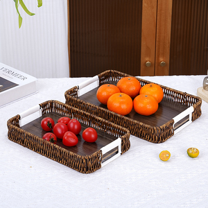 Plateau de service rectangulaire moderne en osier avec base en bois, idéal pour le pain, les collations <span class=keywords><strong>et</strong></span> les événements traiteur - Product Image 3