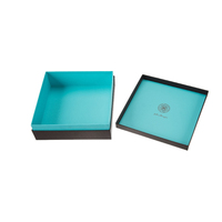 Boîte cadeau en carton rigide de luxe personnalisée avec couvercle et base carrés, revêtement UV, motif en relief, Caja De Regalo