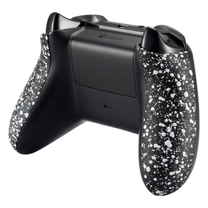 EXtremeRate Coques de manettes personnalisées de remplacement texturées blanches pour manettes Xbox One X S - Product Image 2