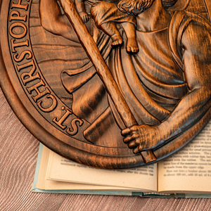 Plaque en <span class=keywords><strong>bois</strong></span> sculptée à la main de Saint <span class=keywords><strong>Christophe</strong></span>, décoration murale catholique rustique ovale pour la maison ou l'église - Product Image 4