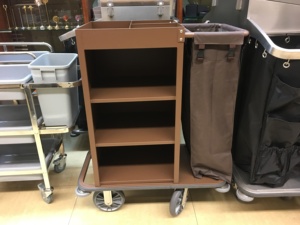 Chariot <span class=keywords><strong>de</strong></span> nettoyage <span class=keywords><strong>de</strong></span> chambre d'hôtel à usage intensif chariot <span class=keywords><strong>de</strong></span> fournitures <span class=keywords><strong>de</strong></span> conciergerie pour les services <span class=keywords><strong>de</strong></span> nettoyage dans la chambre - Product Image 5